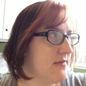 Meet your Posher, Liz